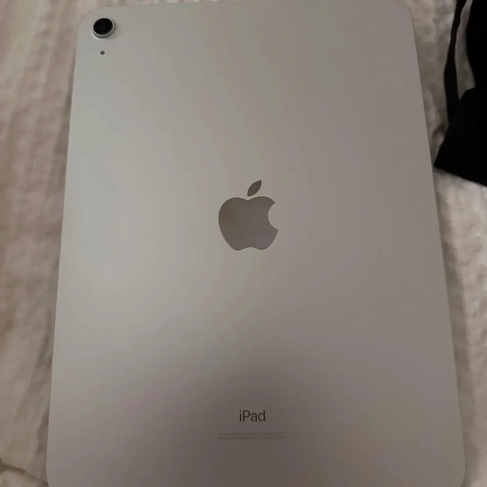Apple iPad Silver Tablet